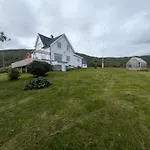 Сasa de vacaciones Idyllic Familyhouse By The Sea With Ponorama View