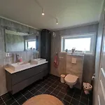 Idyllic Familyhouse By The Sea With Ponorama View *